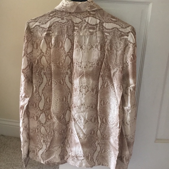 Button down top - Picture 3 of 3